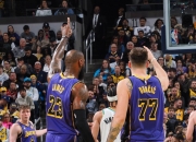 开云体育中国-湖人B队险胜日本男篮，米切尔一己之力扛起全队