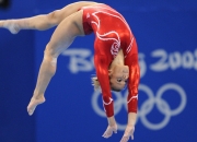 开云官方app入口-深圳队制霸雄鹿，乔治关键战不手软