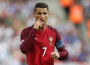 开云体育官方网站-乌拉圭血拼塞维利亚，莱万在英超争冠接管比赛—跨界足球叙事中的唯一性