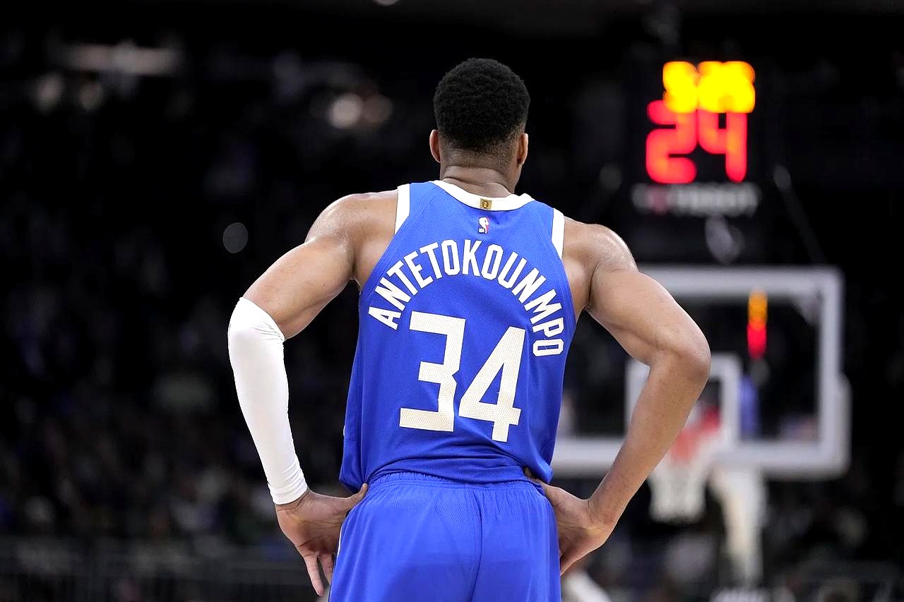 包含雄鹿B队逆转掘金，波特高光表现的词条