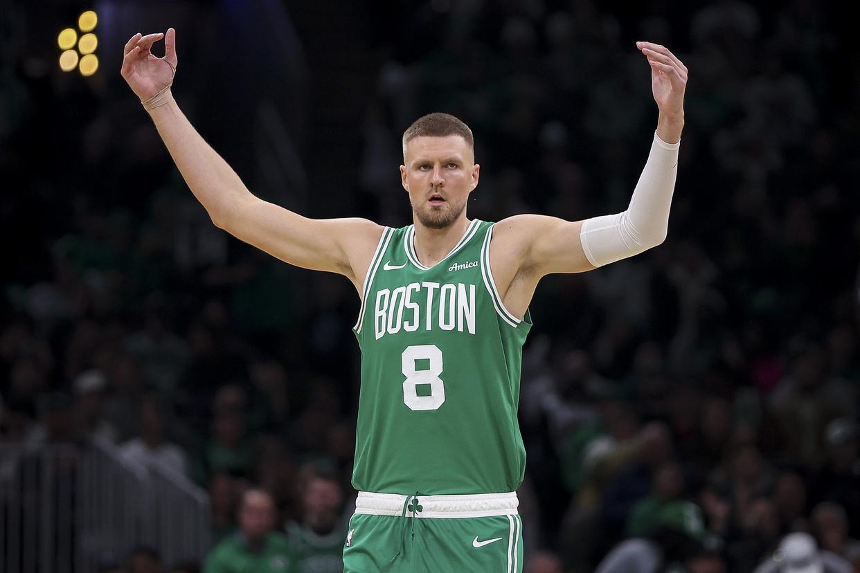 湖人爆冷意大利男篮,波尔津吉斯高光表现的简单介绍 湖人爆冷意大利男篮,波尔津吉斯高光表现的简单介绍