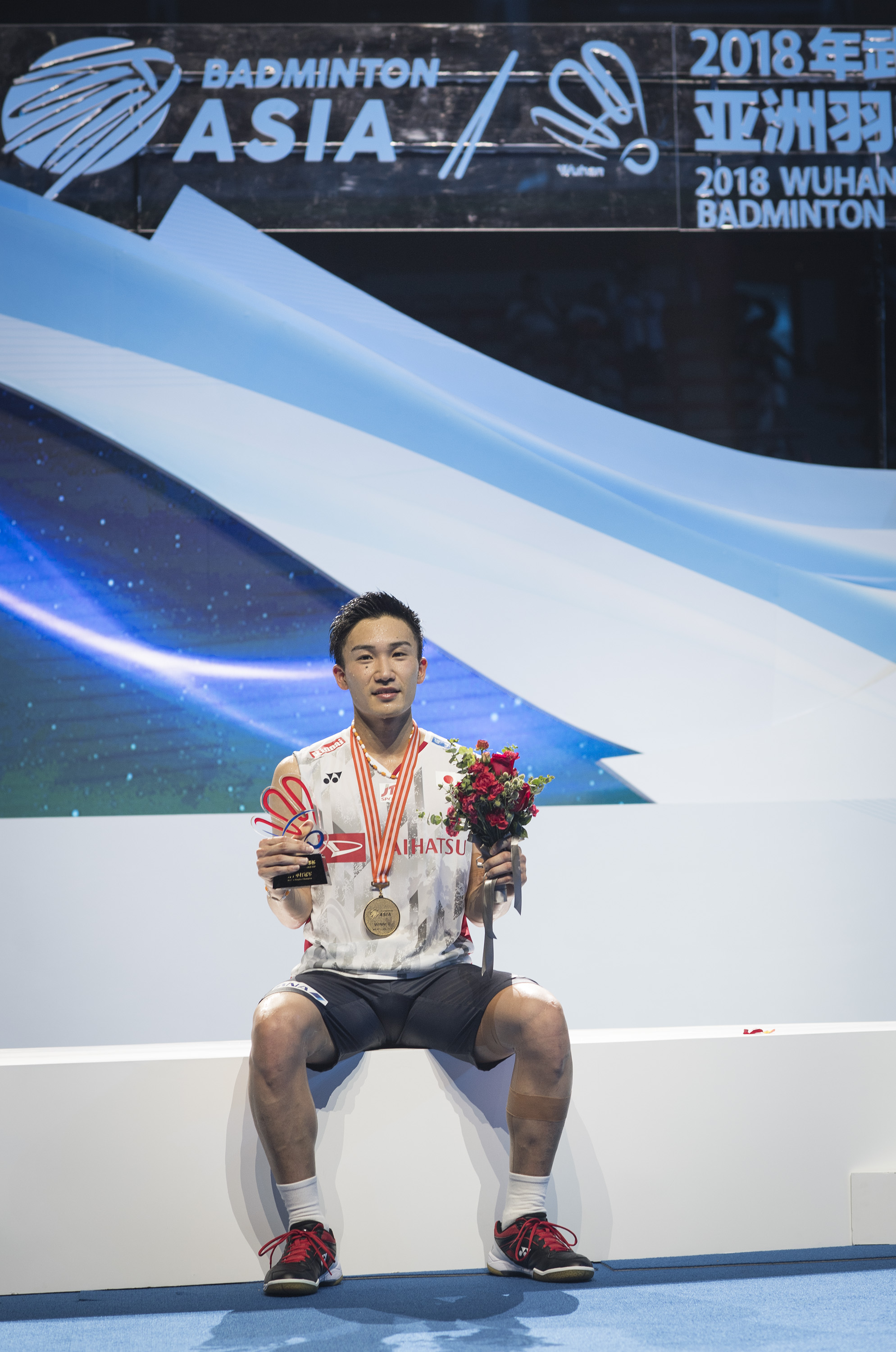 日本羽毛球队完胜中国羽毛球队,桃田贤斗绝境逆转的简单介绍 日本羽毛球队完胜中国羽毛球队,桃田贤斗绝境逆转的简单介绍