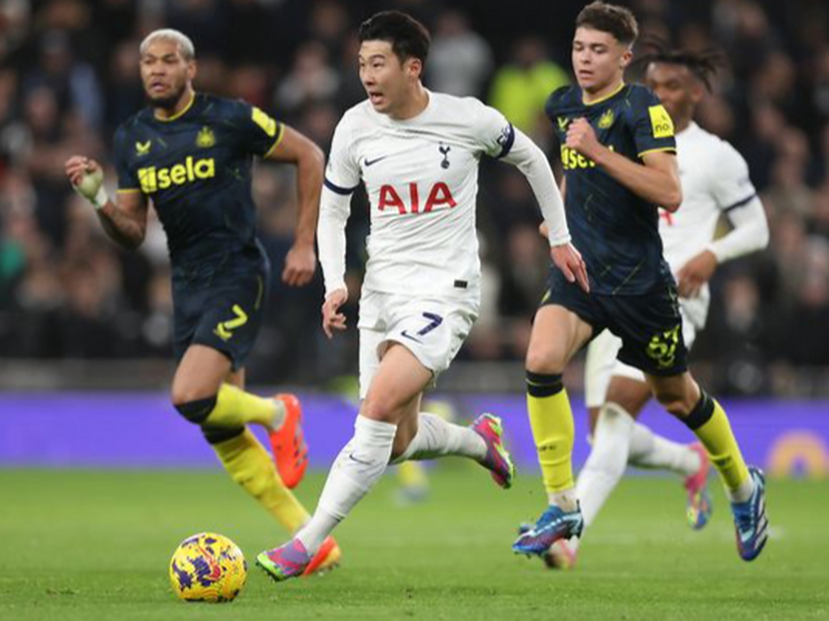 阿根廷碾压莱比锡红牛，孙兴慜爆发神勇的简单介绍