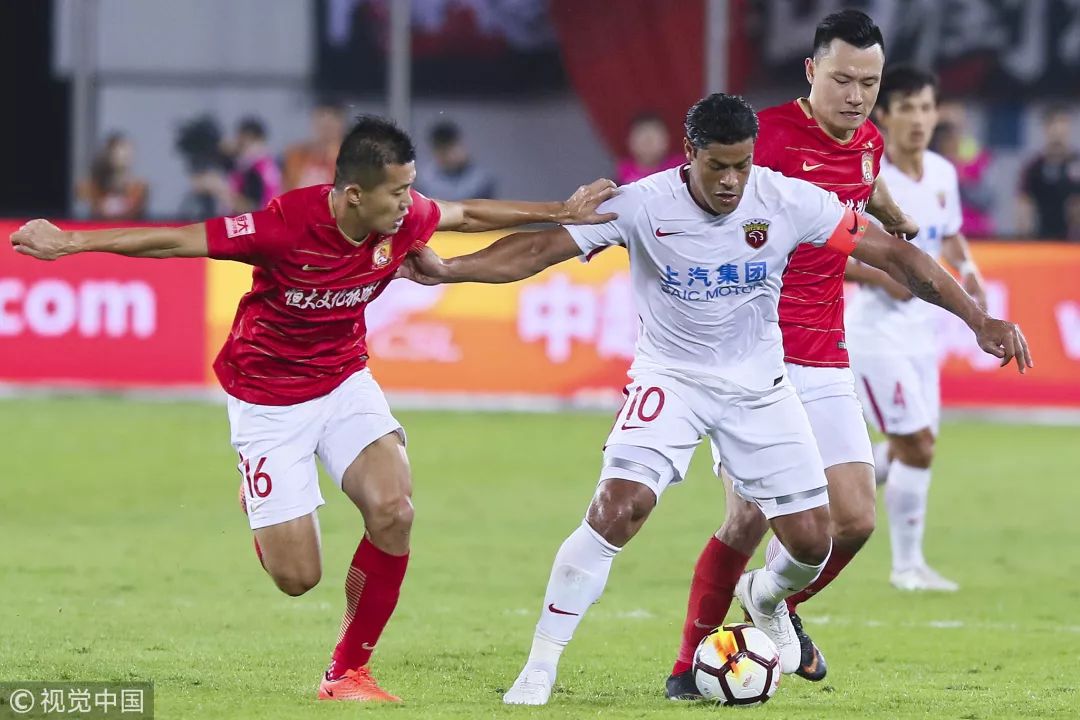 包含上海上港放大招外援增补,主教练整改战术方案的词条 包含上海上港放大招外援增补,主教练整改战术方案的词条