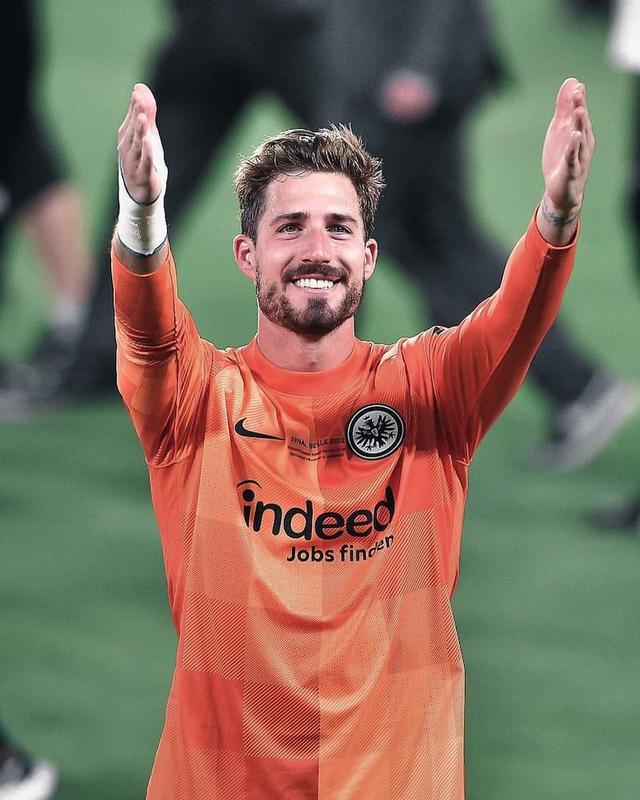 一名球员个人表现力破天际赢得关注 一名球员个人表现力破天际赢得关注