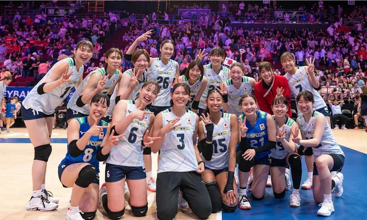 日本女排火力全开,横扫对手获得胜利 日本女排火力全开,横扫对手获得胜利