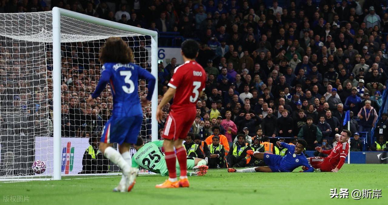 切尔西绝杀荷兰,马尔基尼奥斯爆发神勇的简单介绍 切尔西绝杀荷兰,马尔基尼奥斯爆发神勇的简单介绍