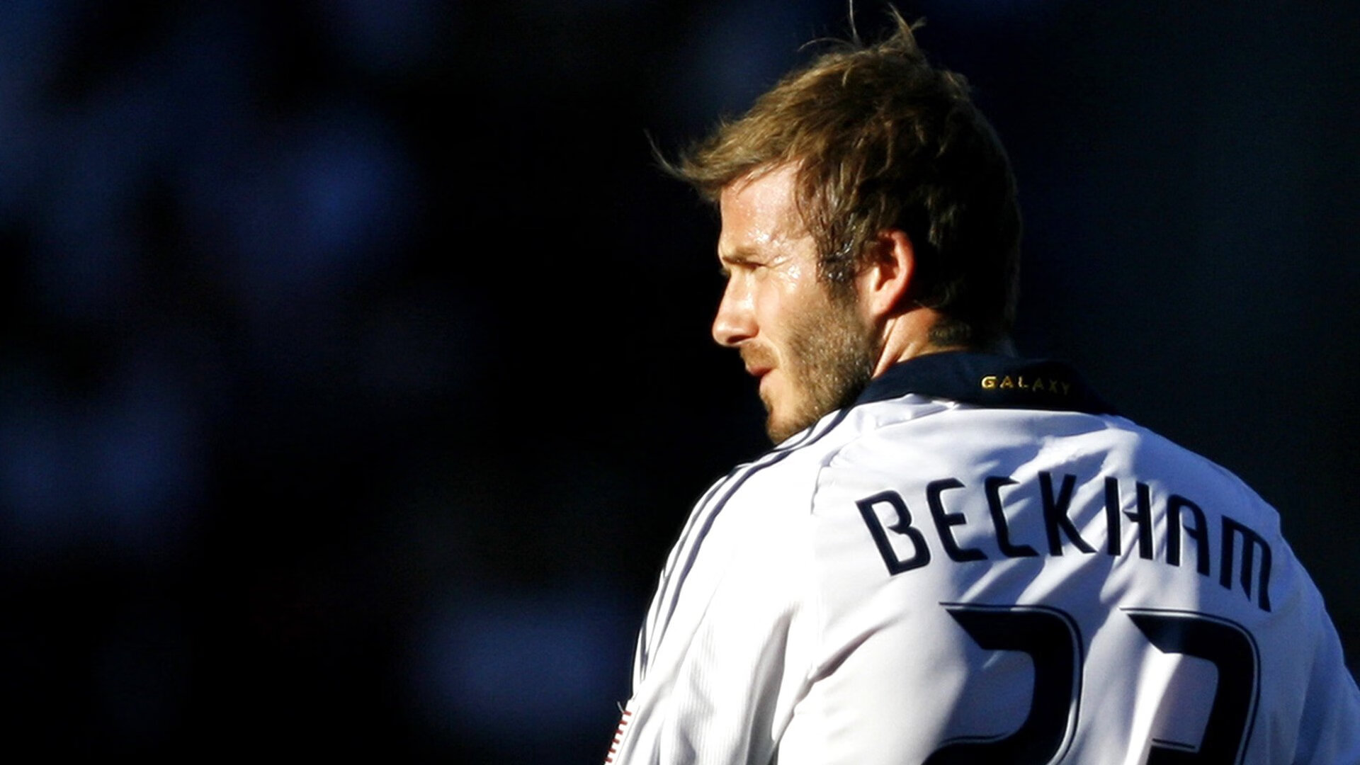 南美魔术师与东亚武士的对决，迪巴拉连续破门如何撕碎厄瓜多尔的铁血防线